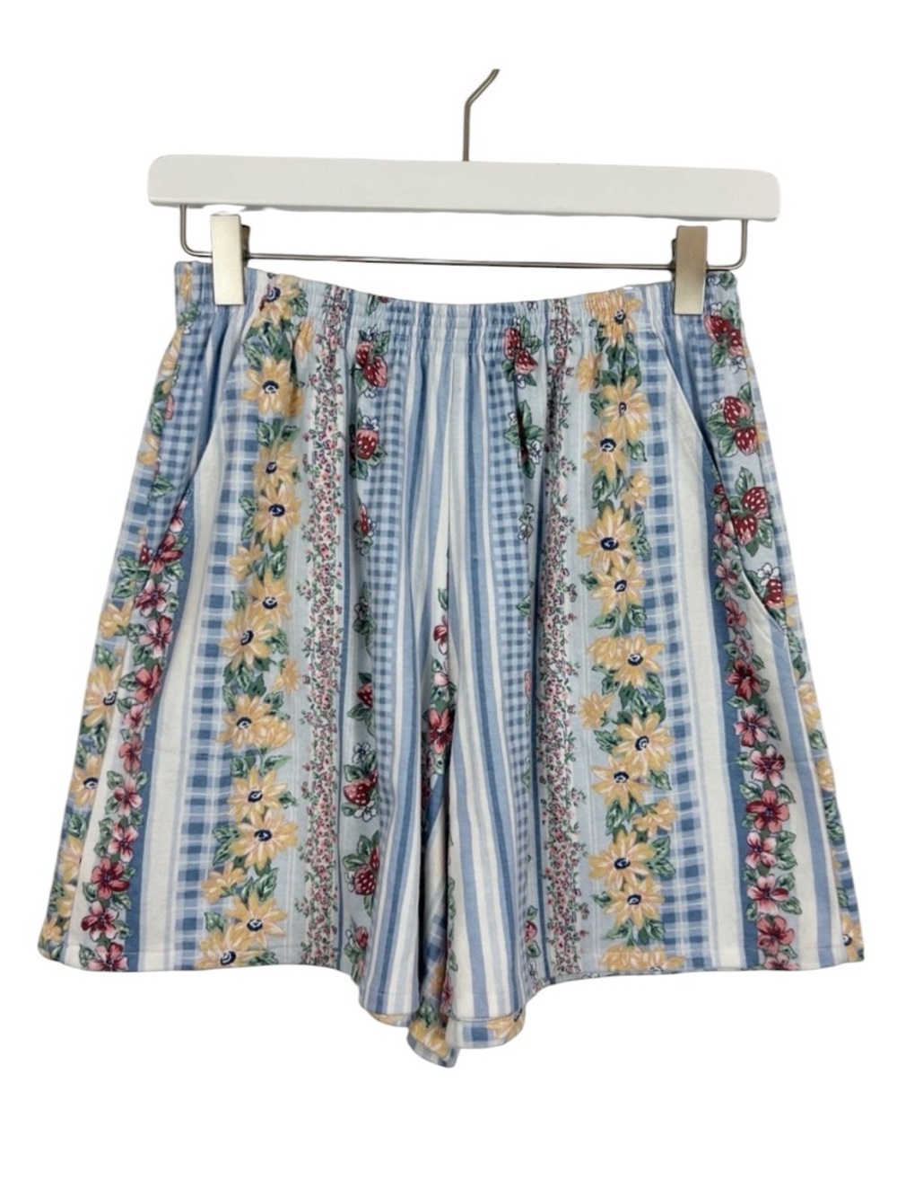 Land N Sea Floral Strawberry Casual Shorts Size Small Made in USA